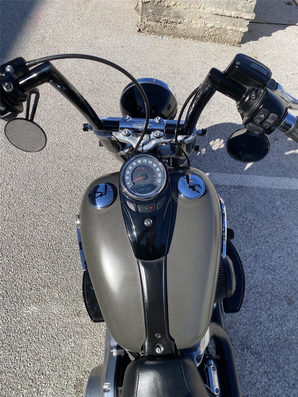 2018 HARLEY-DAVIDSON SLIM