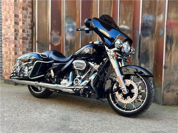 2021 Harley-Davidson Touring