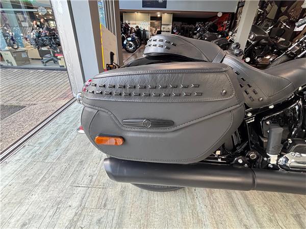 2026 HARLEY-DAVIDSON SOFTAIL FLHC HERITAGE CLASSIC