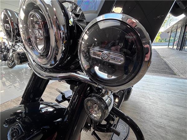 2026 HARLEY-DAVIDSON SOFTAIL FLHC HERITAGE CLASSIC