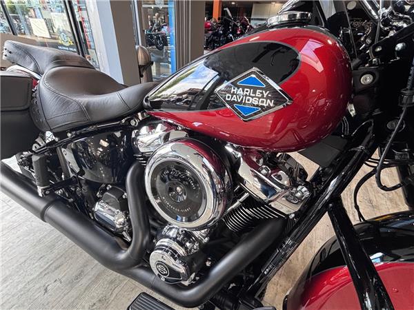 2026 HARLEY-DAVIDSON SOFTAIL FLHC HERITAGE CLASSIC