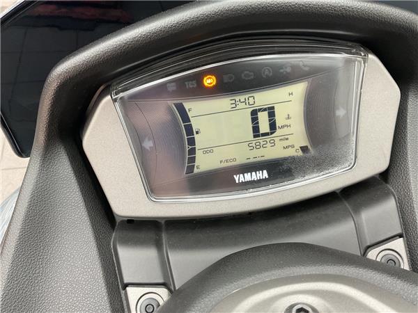 YAMAHA NMAX 125