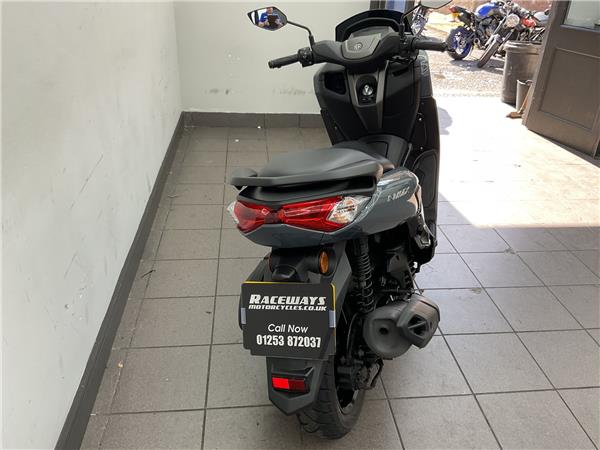  YAMAHA NMAX 125
