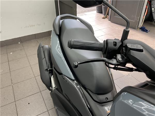  YAMAHA NMAX 125