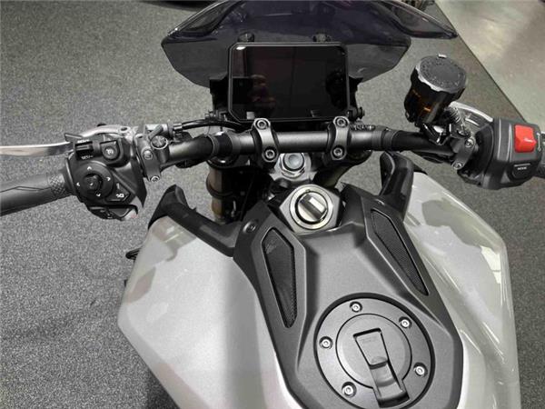 2024 Yamaha MT09 SP Silver