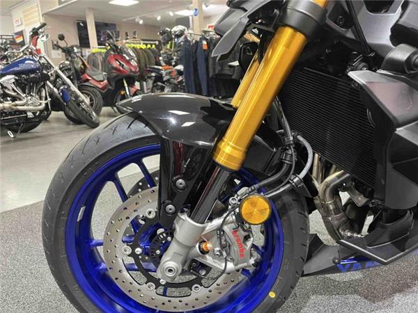2024 Yamaha MT09 SP Silver