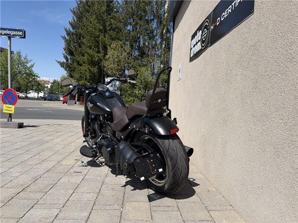 2017 Harley-Davidson Softail Fat Boy Special FLSTFB