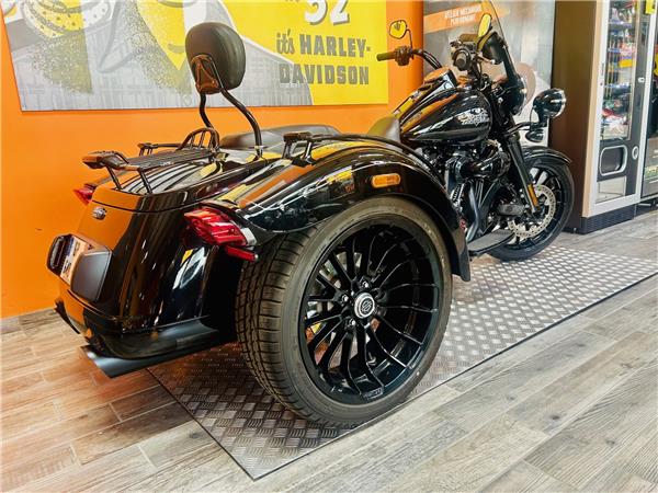 2023 HARLEY-DAVIDSON FREEWHEELER