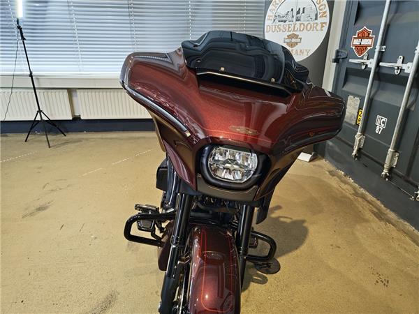 FLHXSE CVO Street Glide 