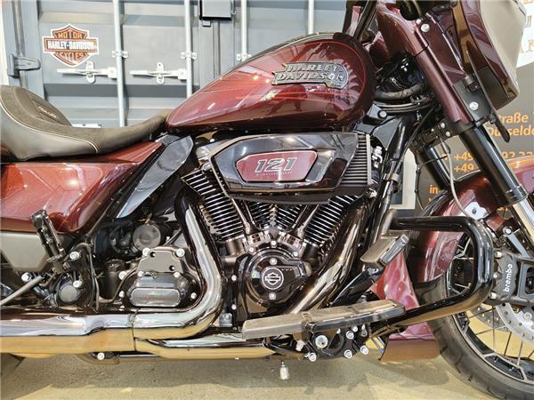 FLHXSE CVO Street Glide 