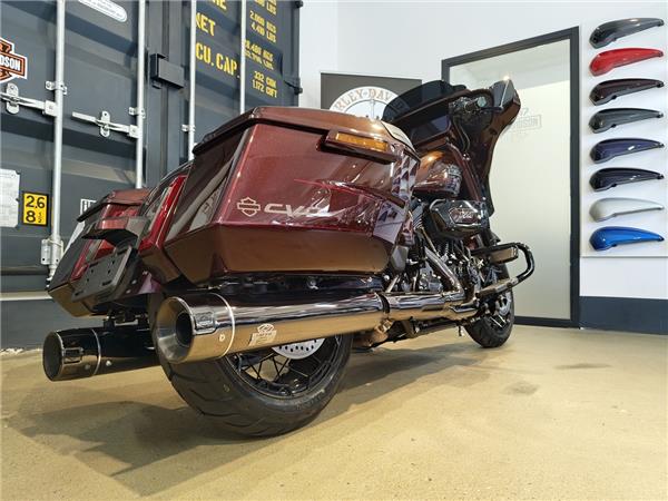 FLHXSE CVO Street Glide 