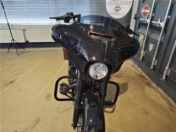 FLHXS Street Glide Special 