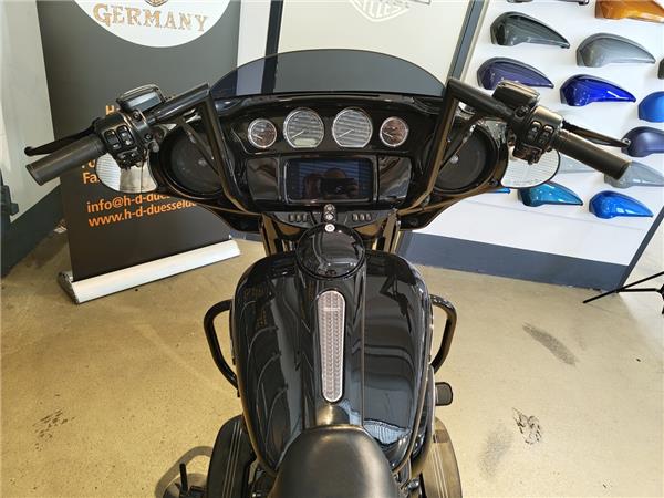FLHXS Street Glide Special 