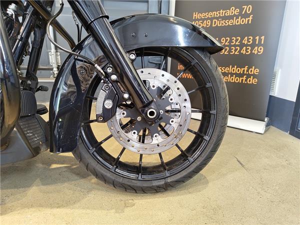FLHXS Street Glide Special 