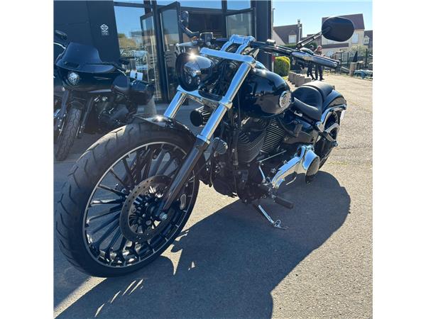 2017 HARLEY-DAVIDSON BREAKOUT