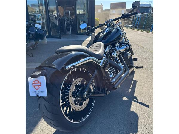 2017 HARLEY-DAVIDSON BREAKOUT