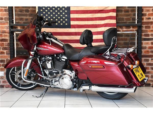 2017 HARLEY-DAVIDSON TOURING FLHXS STREET GLIDE SPECIAL