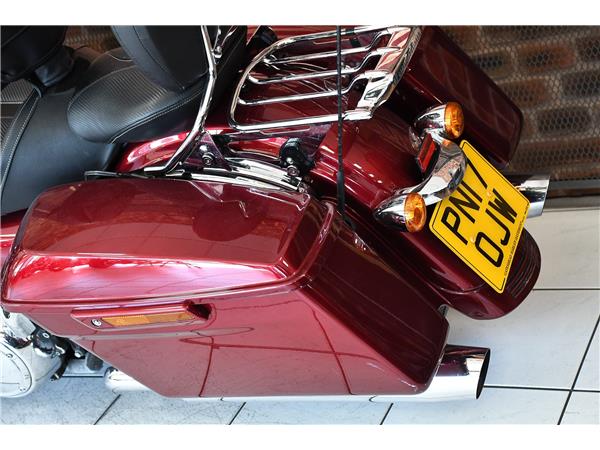 2017 HARLEY-DAVIDSON TOURING FLHXS STREET GLIDE SPECIAL