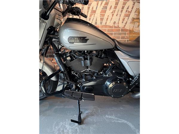 2023 harley-davidson FLHXSE Street Glide CVO 121
