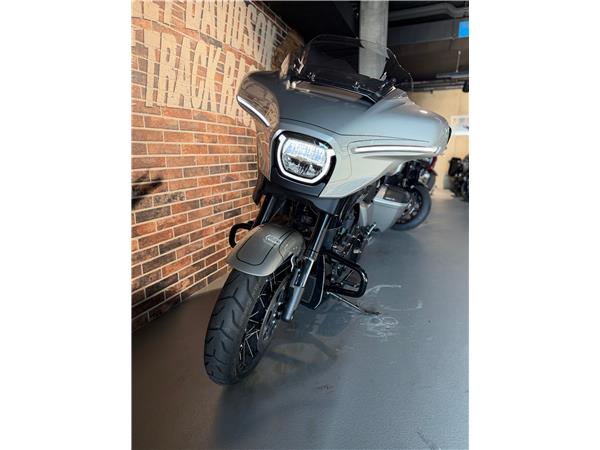 2023 harley-davidson FLHXSE Street Glide CVO 121
