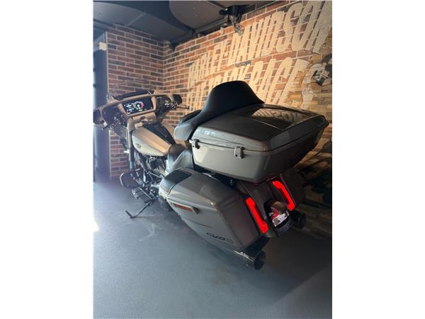 2023 harley-davidson FLHXSE Street Glide CVO 121