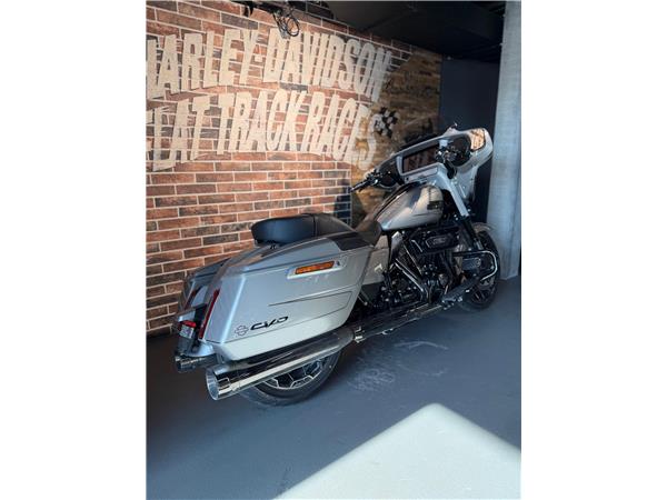 2023 harley-davidson FLHXSE Street Glide CVO 121