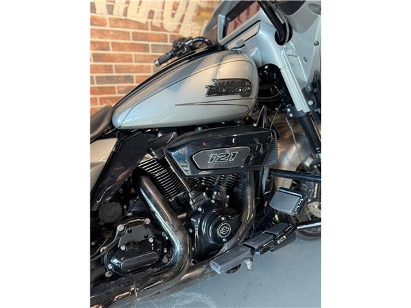 2023 harley-davidson FLHXSE Street Glide CVO 121