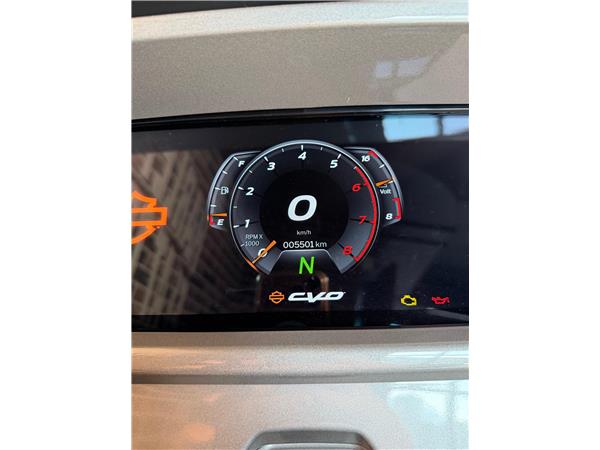 2023 harley-davidson FLHXSE Street Glide CVO 121