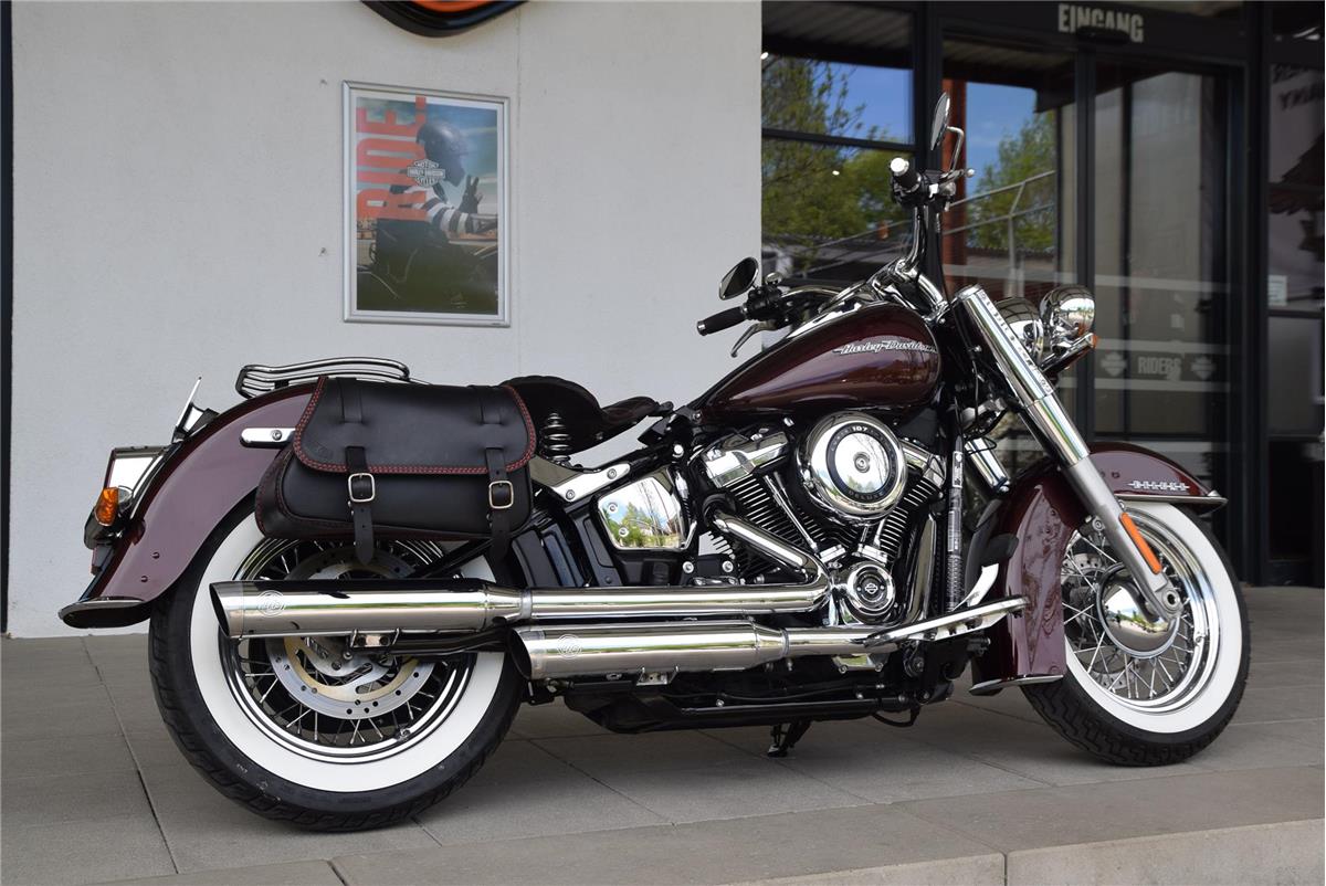 FLDE Softail Deluxe mit KessTech Auspuff