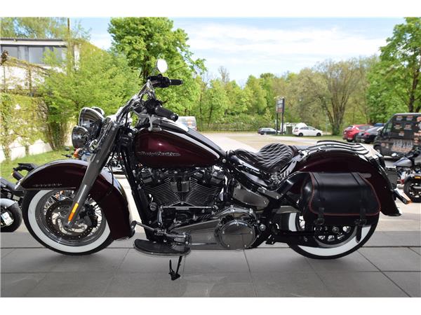 FLDE Softail Deluxe mit KessTech Auspuff