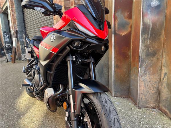 2025 Yamaha TRACER 7