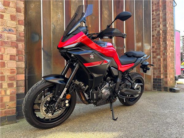 2025 Yamaha TRACER 7