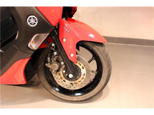 YAMAHA N-MAX 125