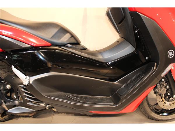 YAMAHA N-MAX 125