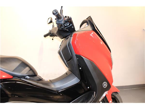 YAMAHA N-MAX 125