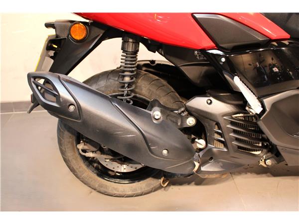 YAMAHA N-MAX 125
