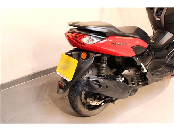 YAMAHA N-MAX 125