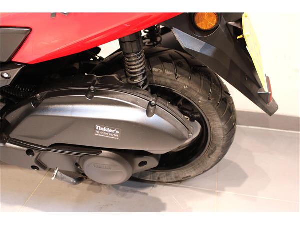 YAMAHA N-MAX 125