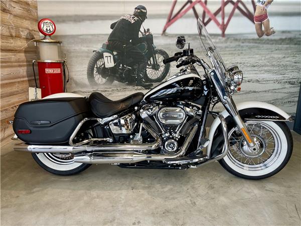 2018 HARLEY-DAVIDSON DELUXE