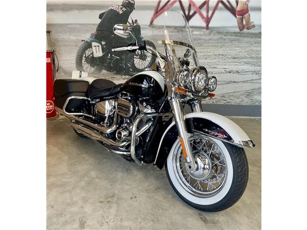 2018 HARLEY-DAVIDSON DELUXE