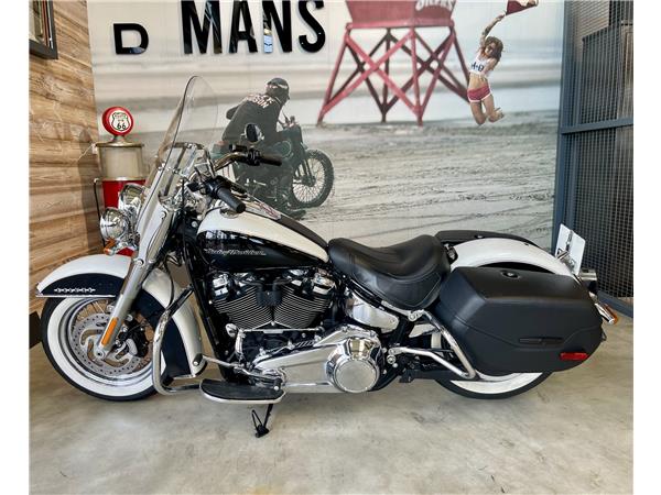 2018 HARLEY-DAVIDSON DELUXE
