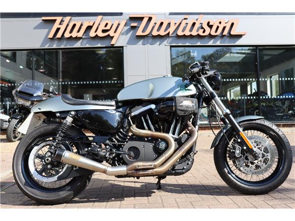2016 HARLEY-DAVIDSON SPORTSTER XL883R ROADSTER