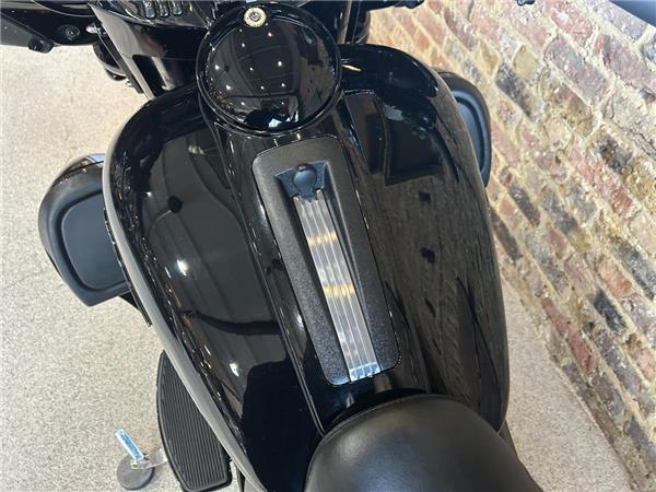 2024 Harley-Davidson Touring