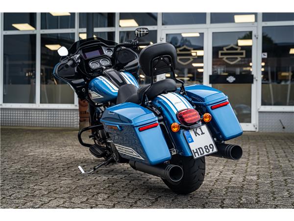 Harley-Davidson FLTRXST Road Glide ST 