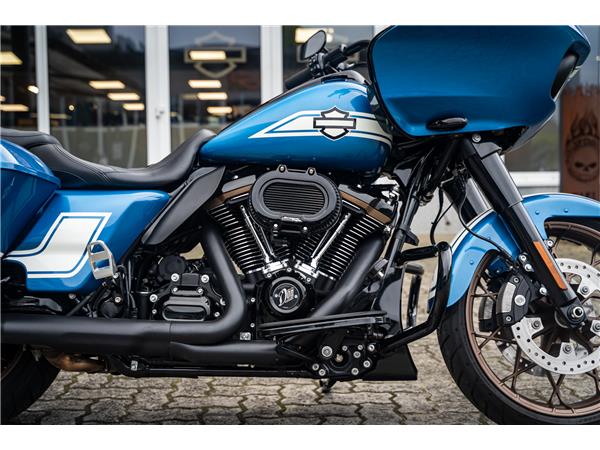 Harley-Davidson FLTRXST Road Glide ST 