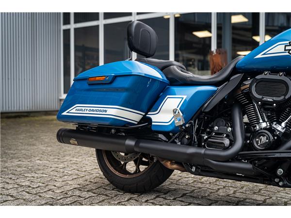 Harley-Davidson FLTRXST Road Glide ST 
