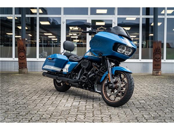 Harley-Davidson FLTRXST Road Glide ST 