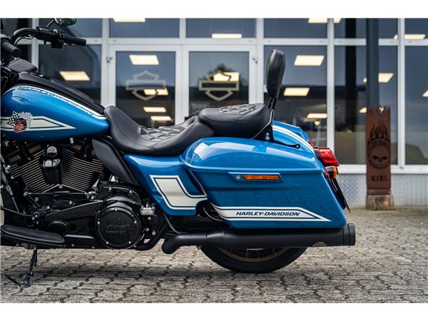 Harley-Davidson FLTRXST Road Glide ST 