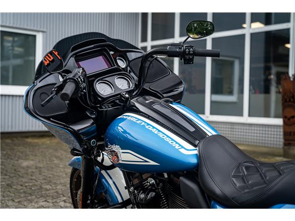 Harley-Davidson FLTRXST Road Glide ST 