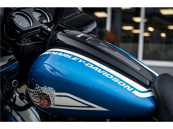 Harley-Davidson FLTRXST Road Glide ST 